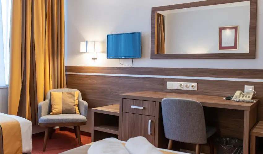 Hotel rpd Tatabnya - Oktber 23.