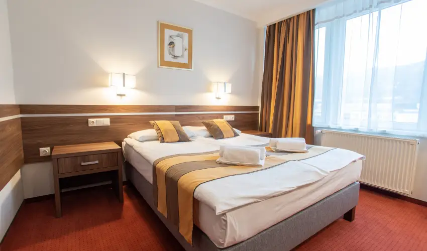 Hotel rpd Tatabnya - Oktber 23.