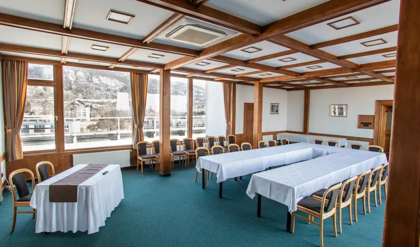 Hotel rpd Tatabnya - Oktber 23.