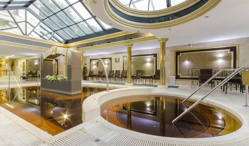 Hotel Aurum Hajdszoboszl - Oktber 23. - teljes elrefizetssel (min. 2 j)