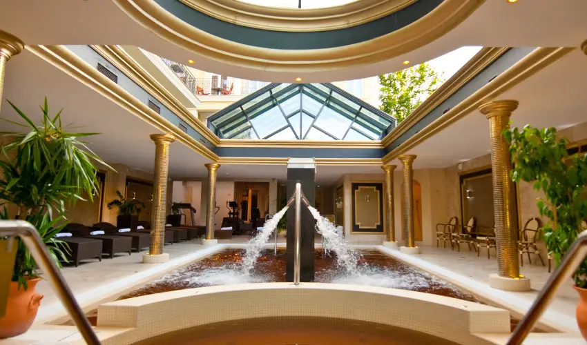 Hotel Aurum Hajdszoboszl - Oktber 23. - teljes elrefizetssel (min. 2 j)