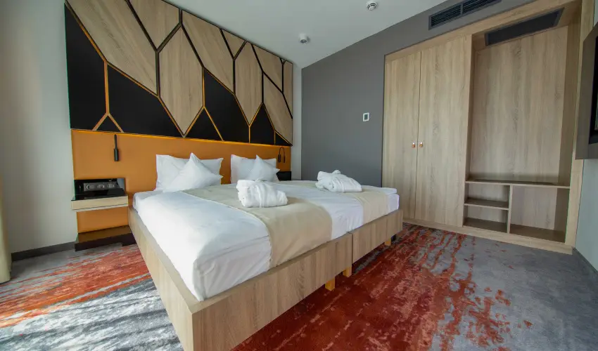 Avar Hotel Mtrafred - Oktber 23.