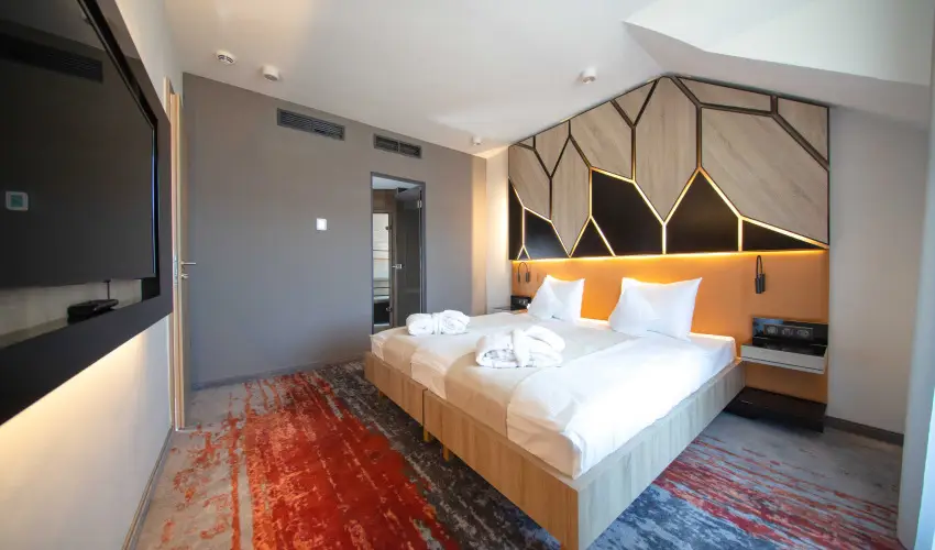 Avar Hotel Mtrafred - Oktber 23.