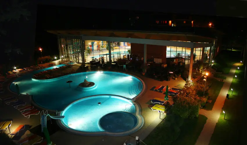 Hotel Azr Sifok - Oktber 23. (min. 2 j)