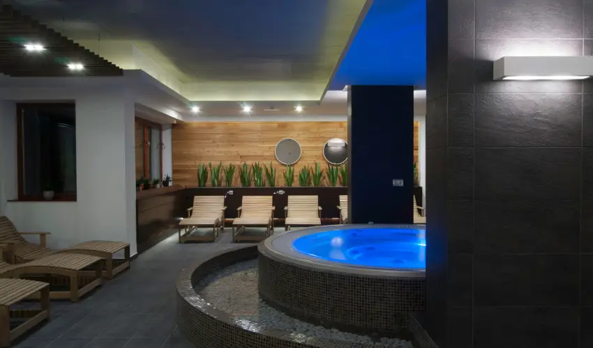 Hotel Bassiana Srvr - Oktber 23. (min. 3 j)