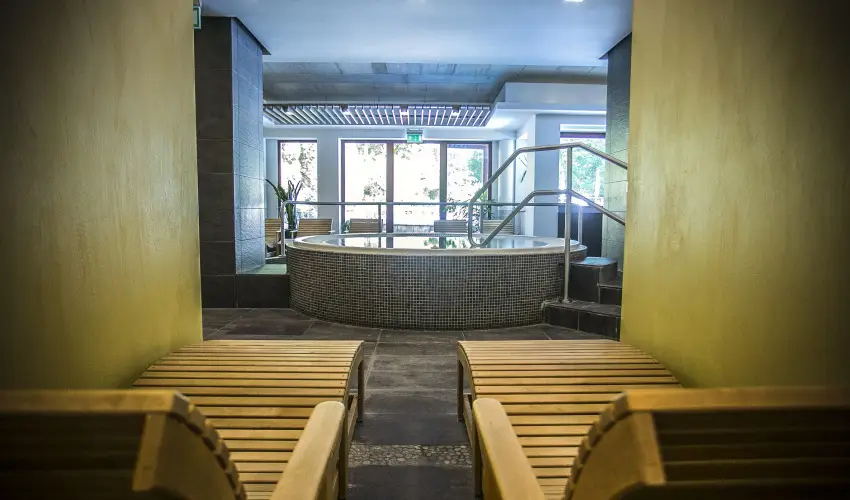 Hotel Bassiana Srvr - Oktber 23. (min. 3 j)