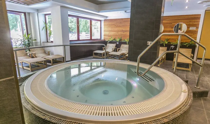 Hotel Bassiana Srvr - Oktber 23. (min. 3 j)