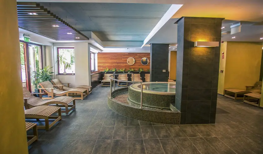 Hotel Bassiana Srvr - Oktber 23. (min. 3 j)