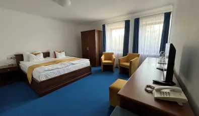 Hotel Bassiana Srvr