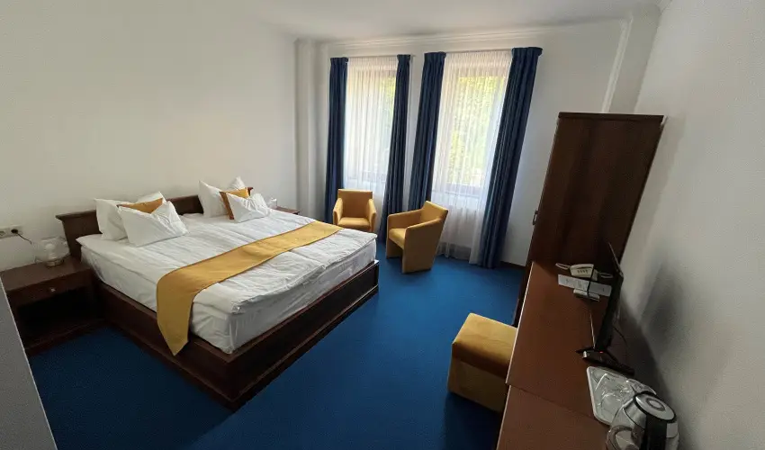 Hotel Bassiana Srvr - Oktber 23. (min. 3 j)