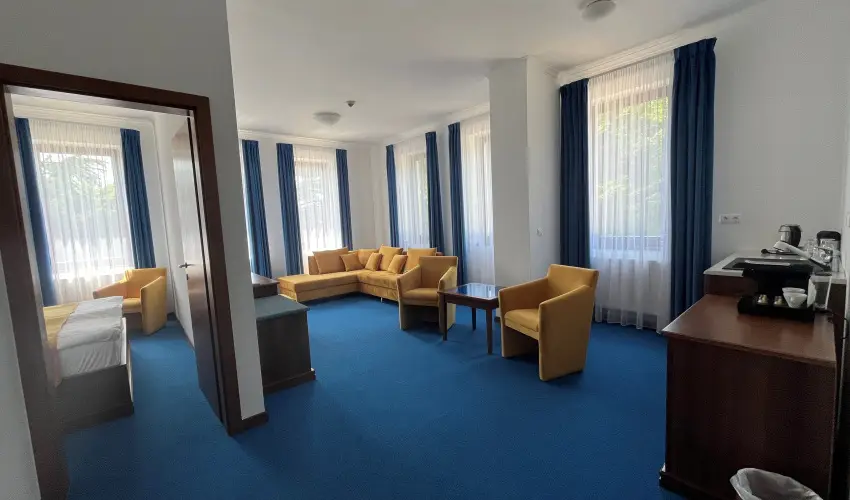 Hotel Bassiana Srvr - Oktber 23. (min. 3 j)