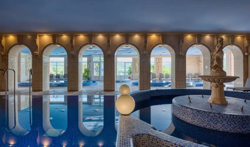 Hotel Bellevue Esztergom - Okt�ber 23.