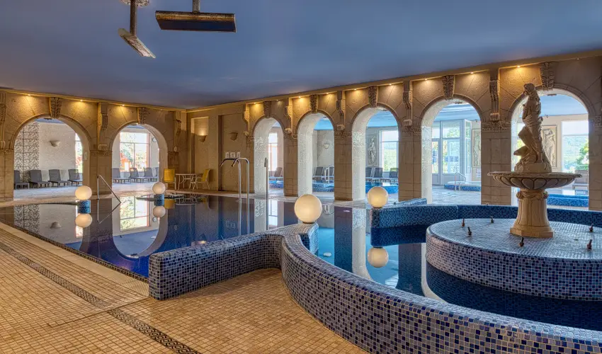 Hotel Bellevue Esztergom - Okt�ber 23.