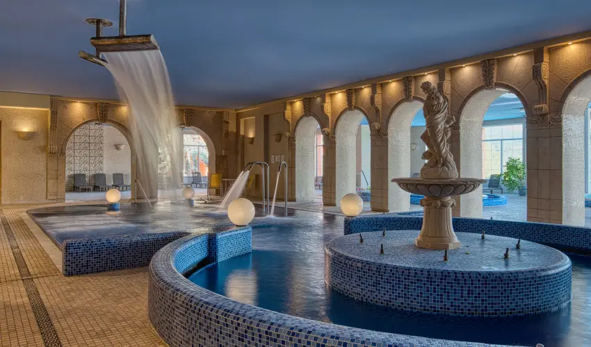 Hotel Bellevue Esztergom - Okt�ber 23.