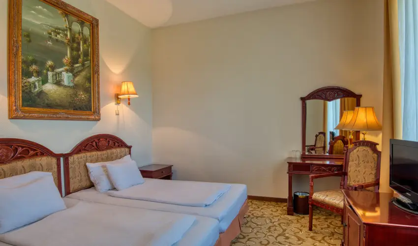 Hotel Bellevue Esztergom - Okt�ber 23.