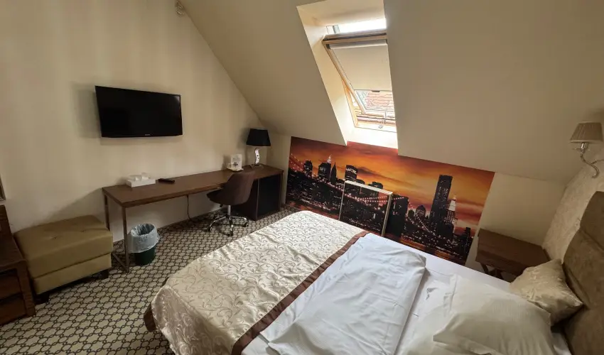 Hotel Capitulum Gyr - Oktber 23.