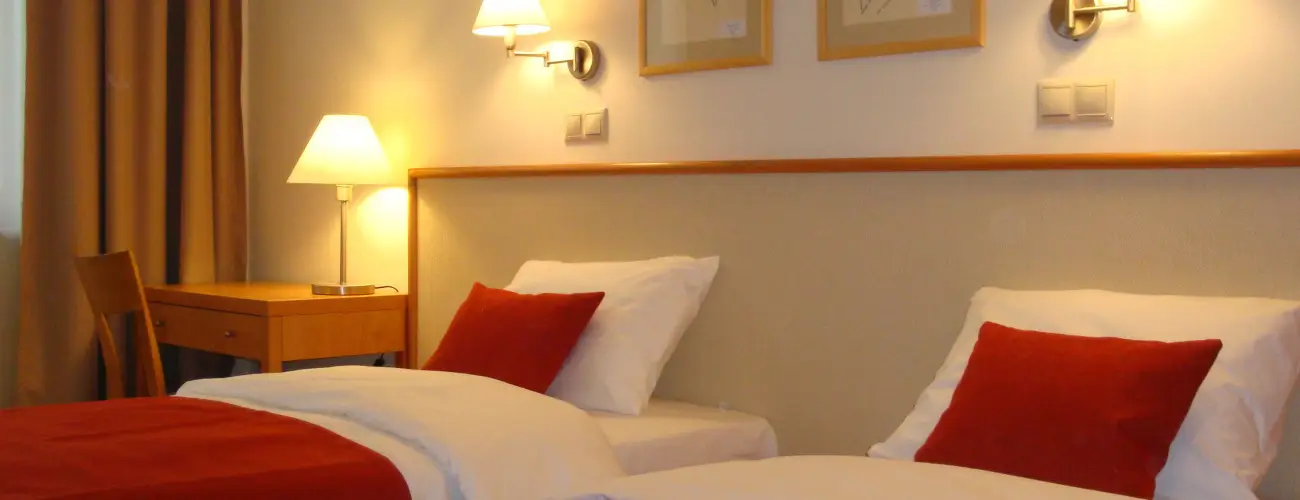 Hotel Castle Garden Budapest - Oktber 23. - teljes elrefizetssel