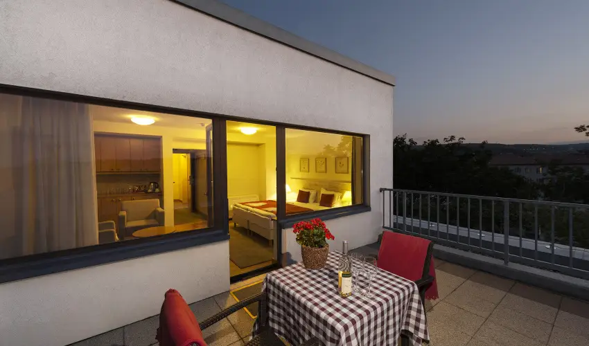 Hotel Castle Garden Budapest - Oktber 23. 