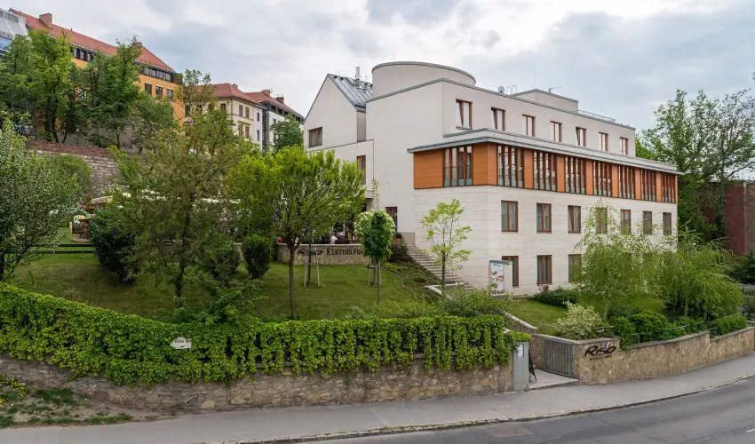 Hotel Castle Garden Budapest - Oktber 23. 