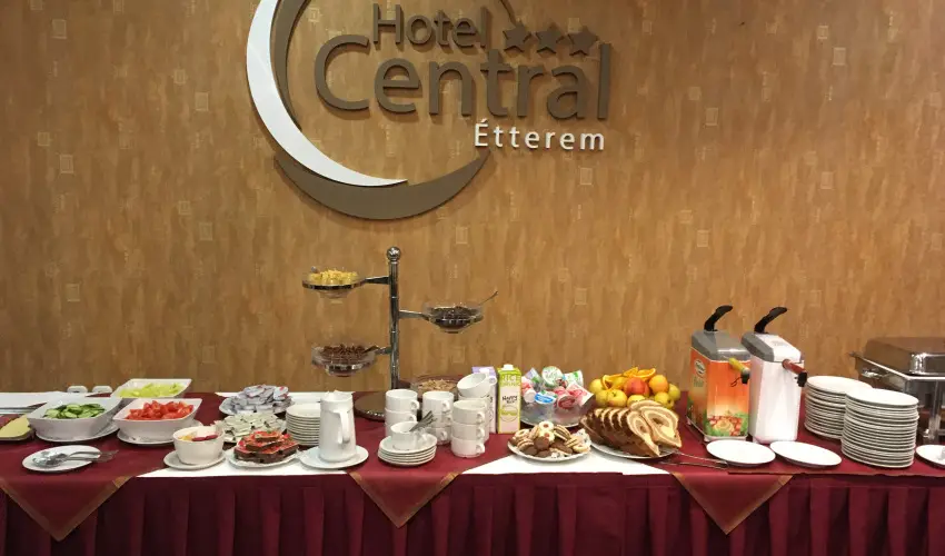 Hotel Centr�l Nagykanizsa - Okt�ber 23.