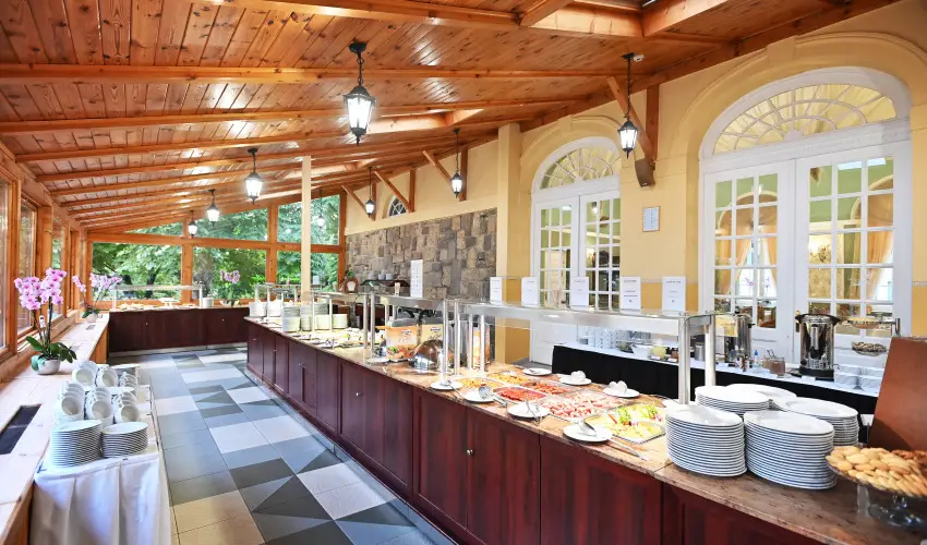 Hotel Eger & Park Eger - Okt�ber 23. (min. 2 �j)