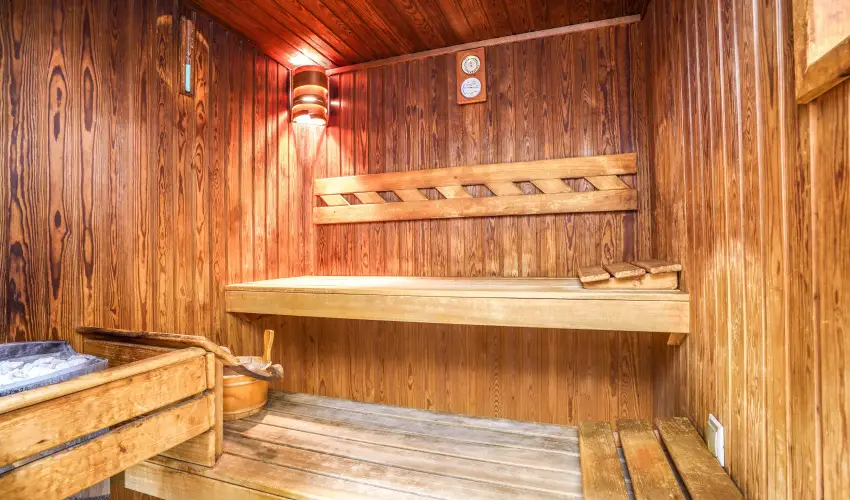 Hotel Erzsbet Hvz - Oktber 23. 