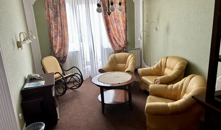 Hotel Erzsbet Hvz - Oktber 23. 