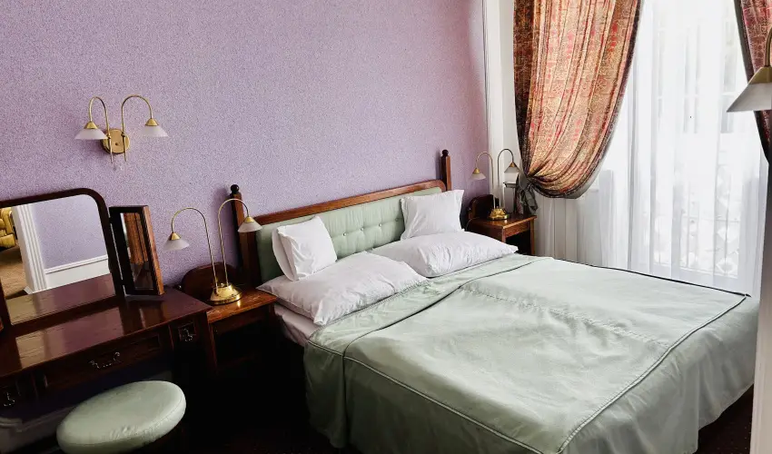 Hotel Erzsbet Hvz - Oktber 23. 