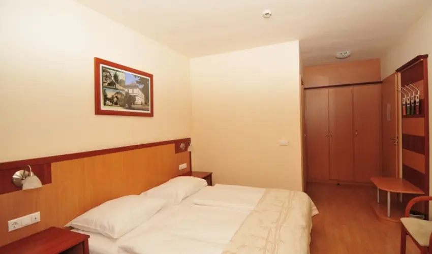 Hotel Eurpa Gunaras Dombvr - Oktber 23.