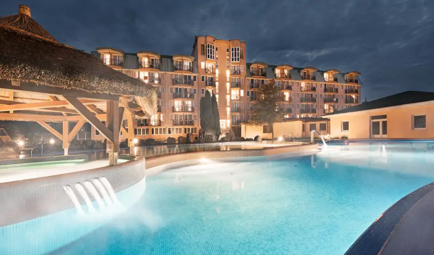 Hotel Európa Fit Hévíz - Október 23. (min. 3 éj)