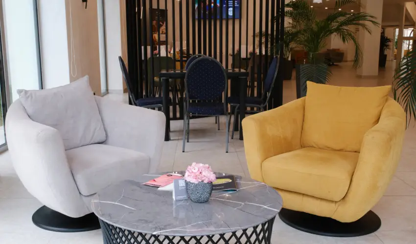 Hunguest Hotel Fl�ra Eger - Okt�ber 23. hossz� h�tv�ge (min. 3 �j)