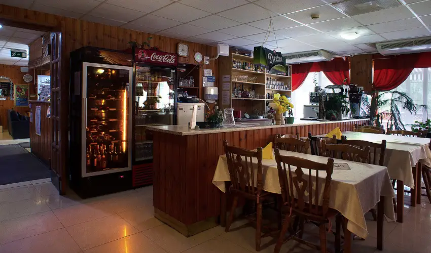 Hajnal Hotel Mez�k�vesd - Okt�ber 23. (min. 2 �j)