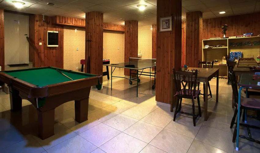 Hajnal Hotel Mez�k�vesd - Okt�ber 23. (min. 2 �j)