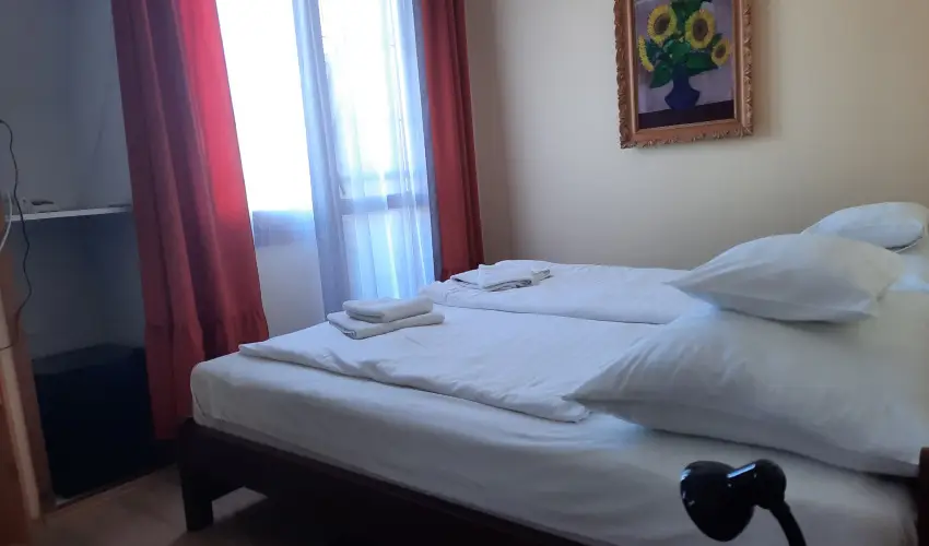 Hajnal Hotel Mez�k�vesd - Okt�ber 23. (min. 2 �j)