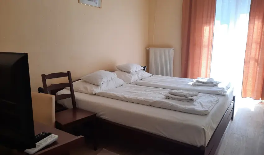 Hajnal Hotel Mez�k�vesd - Okt�ber 23. (min. 2 �j)