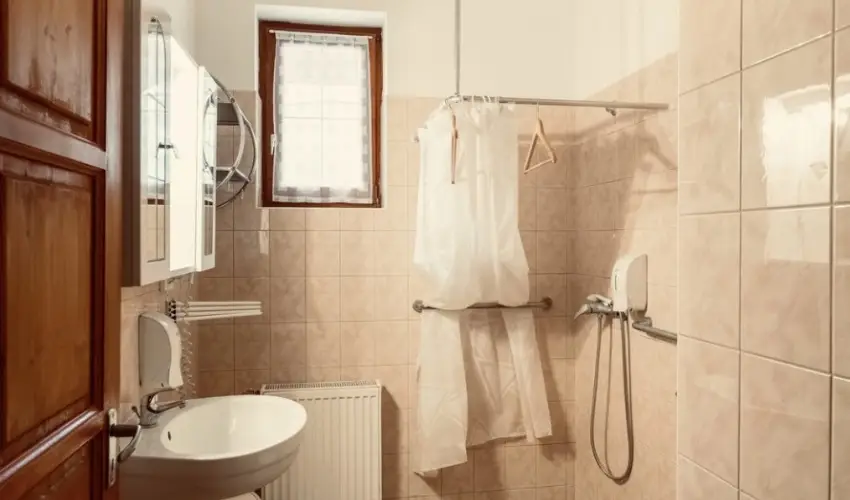 Hajnal Hotel Mez�k�vesd - Okt�ber 23. (min. 2 �j)