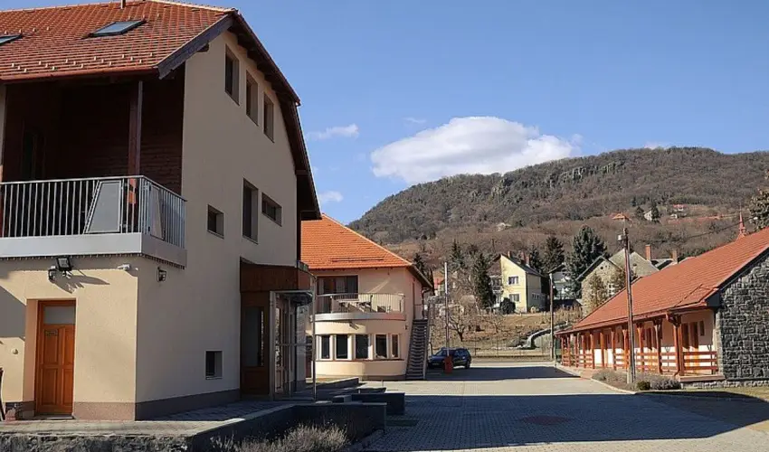 Hotel Halszkert Badacsony - Oktber 23.