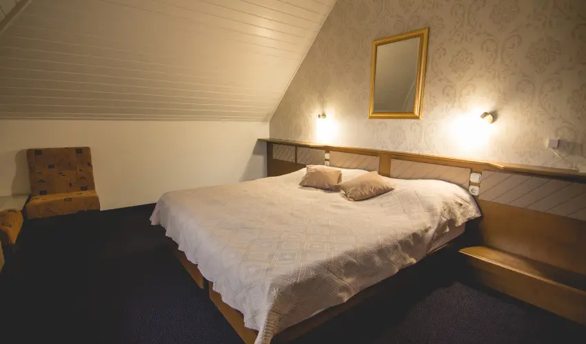 Hasik Hotel D�br�nte - Okt�ber 23. - teljes el�refizet�ssel