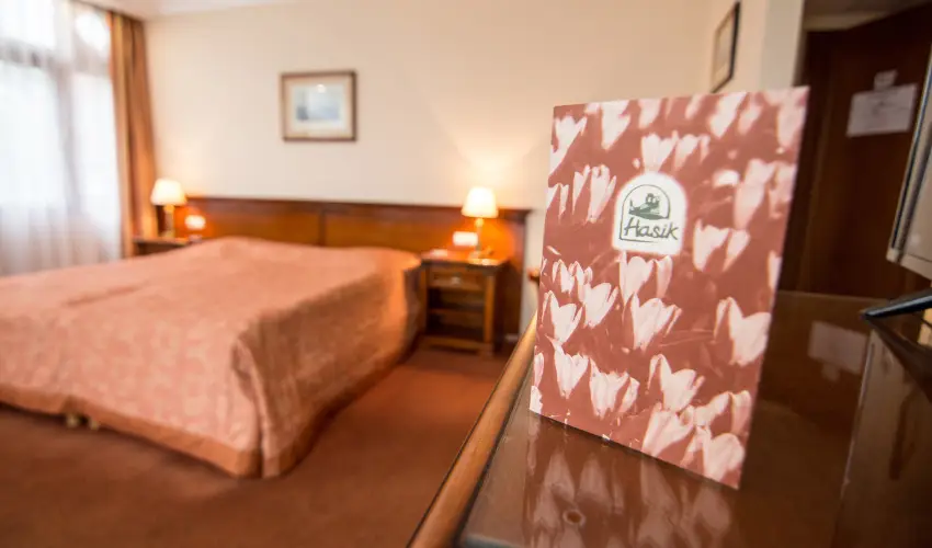 Hasik Hotel D�br�nte - Okt�ber 23. - teljes el�refizet�ssel