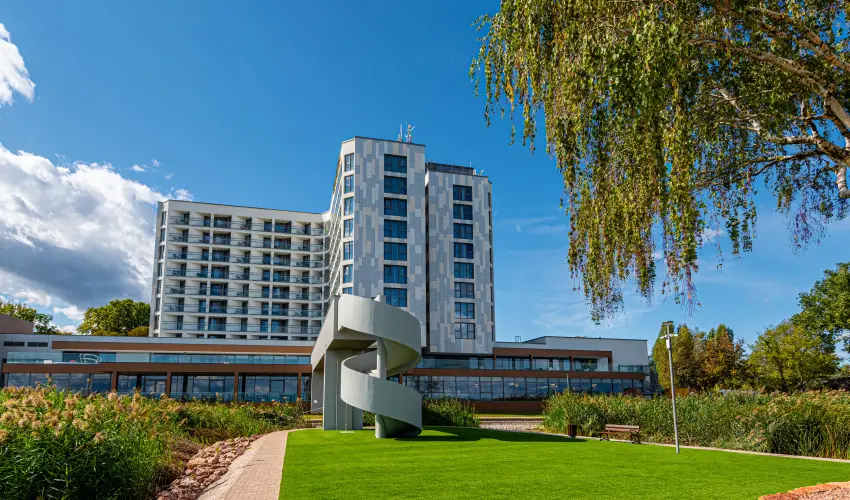 Hotel Helikon Keszthely - Oktber 23. - teljes elrefizetssel