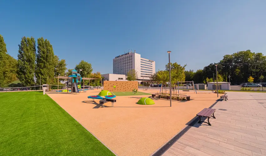 Hotel Helikon Keszthely - Oktber 23. - teljes elrefizetssel