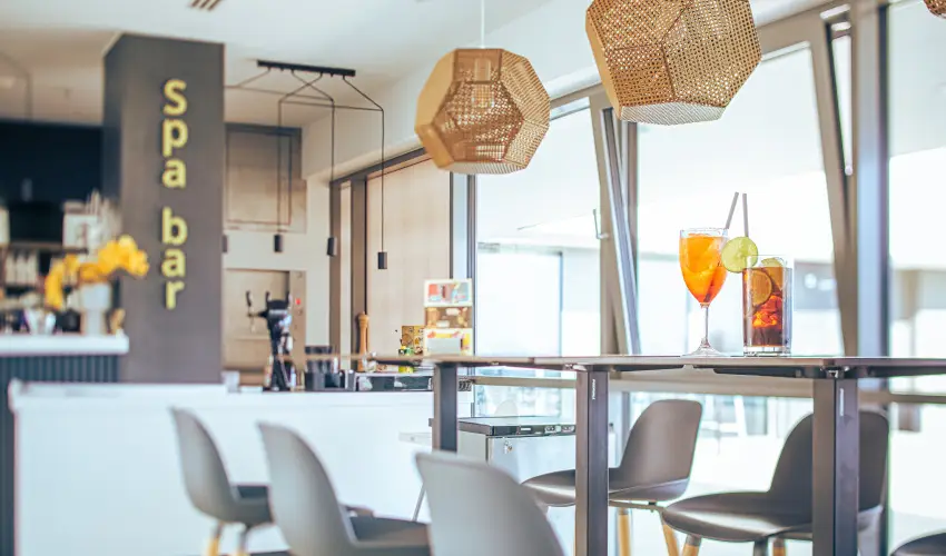 Hotel Helikon Keszthely - Oktber 23. - teljes elrefizetssel