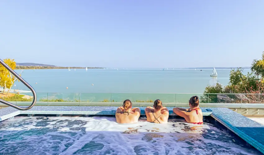 Hotel Helikon Keszthely - Oktber 23. - teljes elrefizetssel