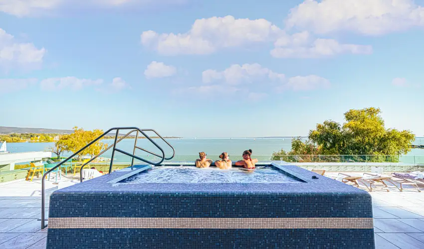 Hotel Helikon Keszthely - Oktber 23. - teljes elrefizetssel