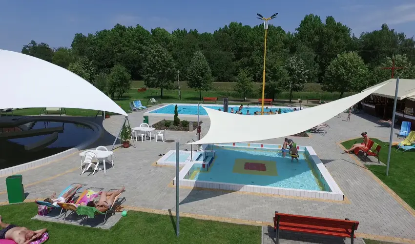 H�forr�s Hotel �s �d�l�park Gyula - Okt�ber 23. (min. 2 �j)