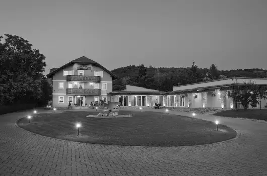 Hotel Honti Wellness �s Konferencia Sz�lloda - Okt�ber 23. (min. 3 �j)