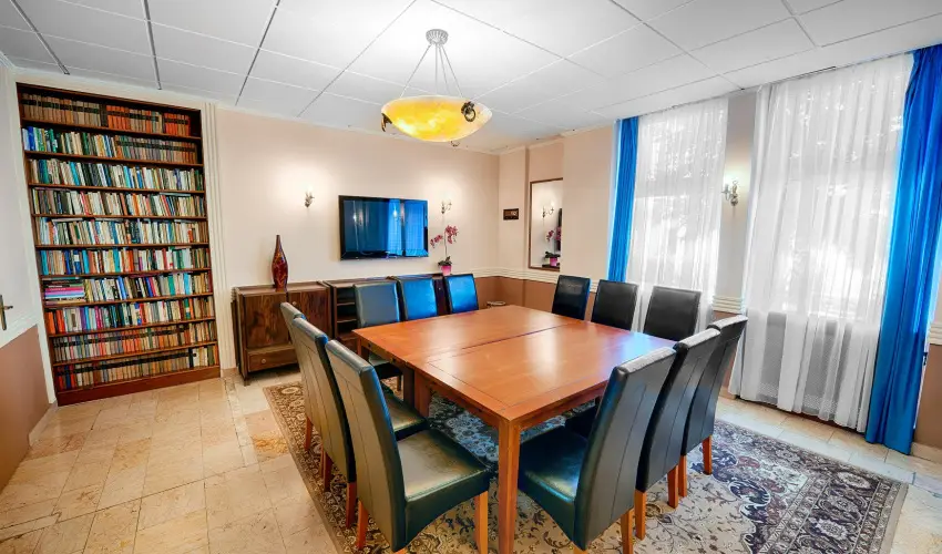 Hotel Írottkő Kőszeg - Október 23. (min. 2 éj)