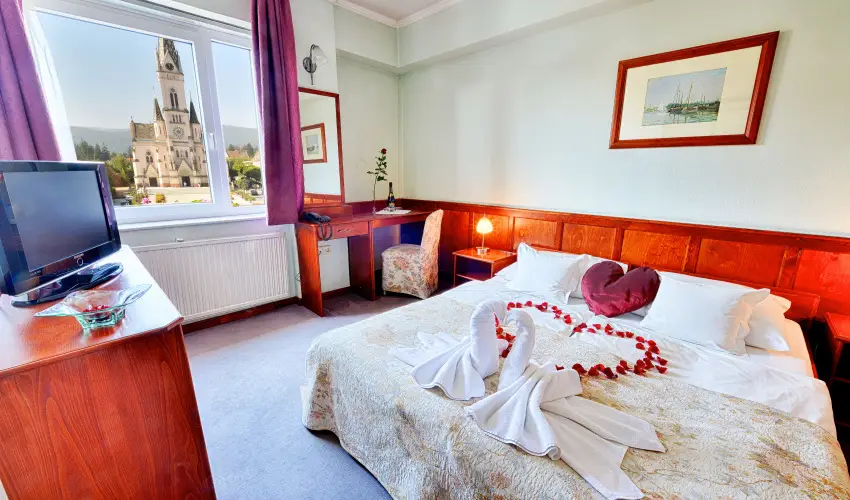 Hotel Írottkő Kőszeg - Október 23. (min. 2 éj)