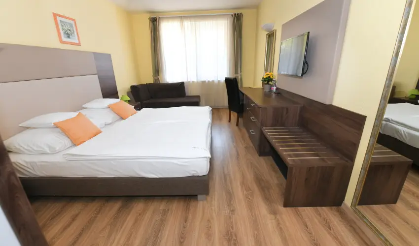 Hotel Jade Veszprm - Oktber 23.