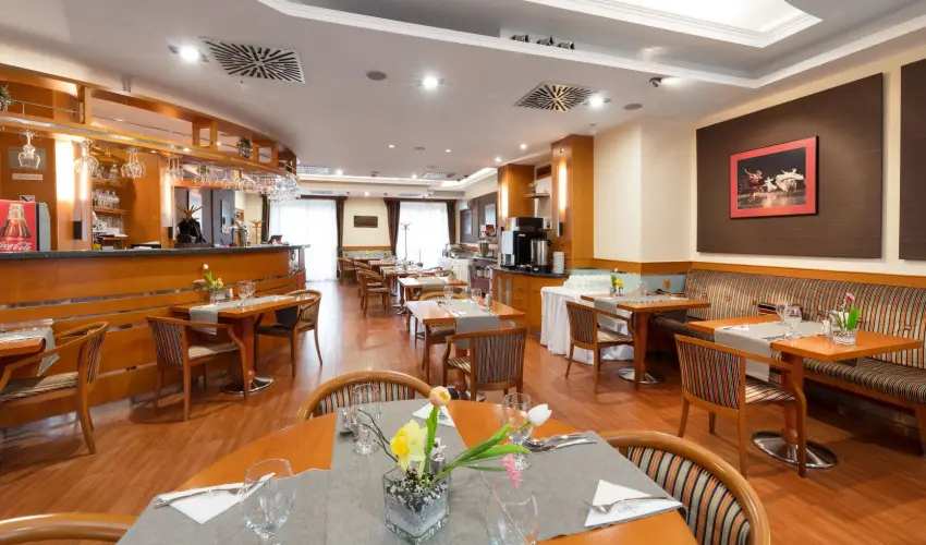 Hotel Klvria Gyr - Oktber 23. 